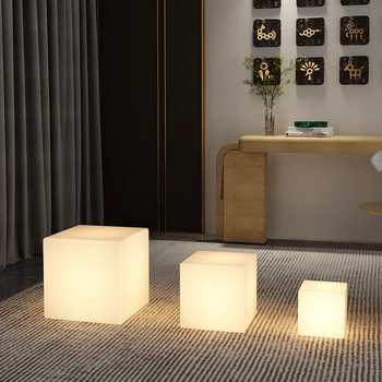Торшер для гостиной, прикроватный светильник для спальни, современный вертикальный Креативный Романтический настольный светильник с теплой атмосферой