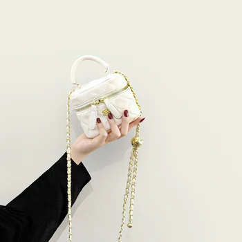 Высококачественная текстурная маленькая сумка женская летняя 2023 новая сумка-мессенджер с цепочкой в виде ромба, взрывная стильная нишевая мини-сумочка